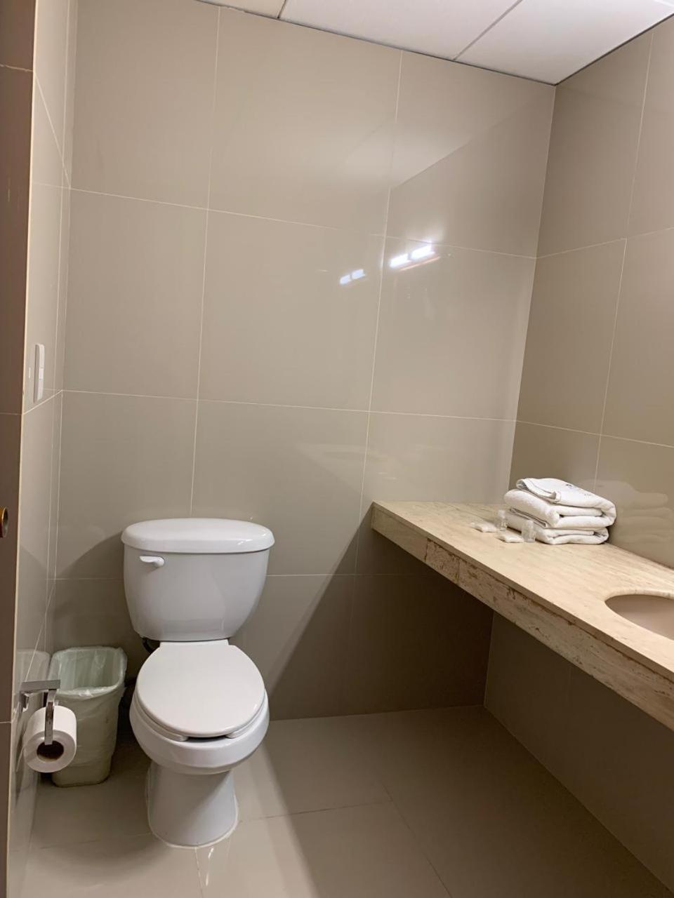 Hotel Posada Del Sol Апацинган-де-ла-Конститусьон Экстерьер фото