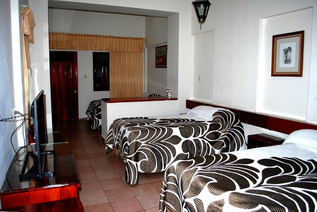 Hotel Posada Del Sol Апацинган-де-ла-Конститусьон Экстерьер фото