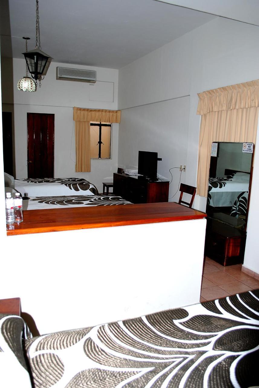 Hotel Posada Del Sol Апацинган-де-ла-Конститусьон Экстерьер фото