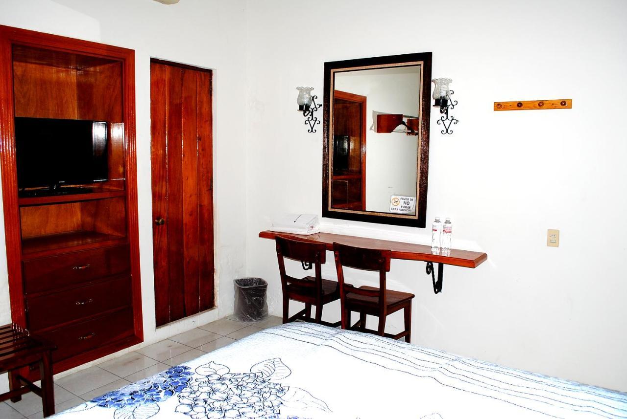 Hotel Posada Del Sol Апацинган-де-ла-Конститусьон Экстерьер фото