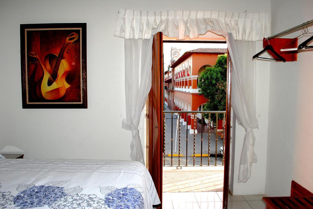 Hotel Posada Del Sol Апацинган-де-ла-Конститусьон Экстерьер фото
